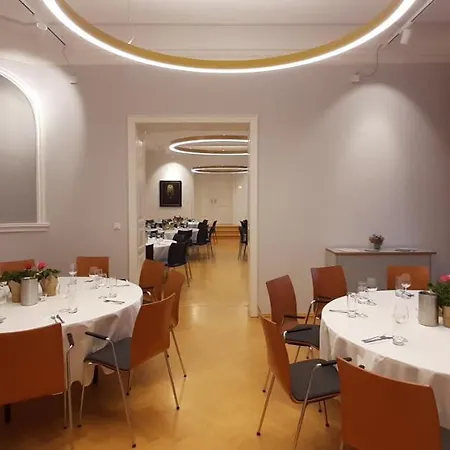 Schloss 굼폴드스키르첸