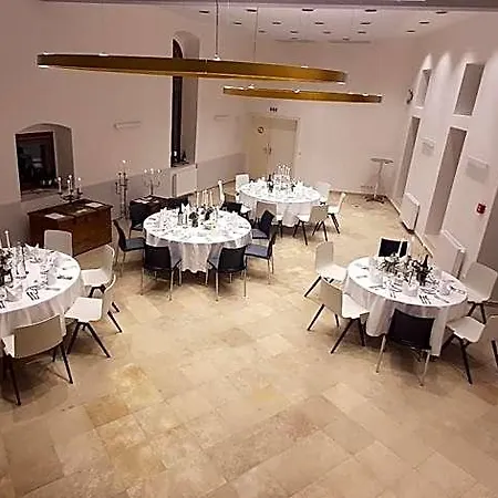 Schloss Hotel 3*