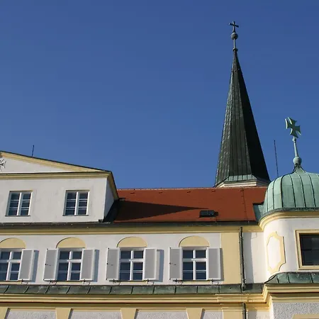 Schloss Hotel 3*