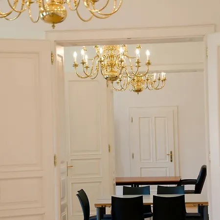 Hotel Schloss 3*