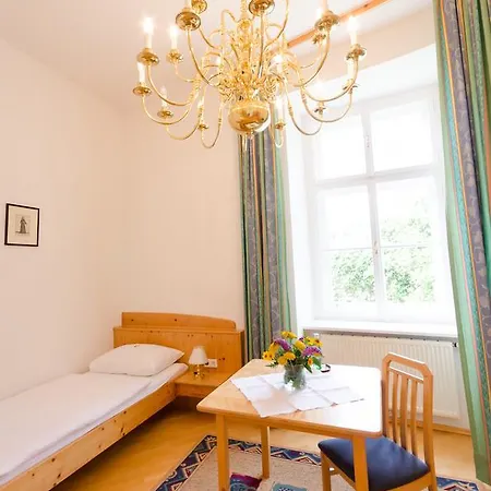 Schloss Hotell Gumpoldskirchen