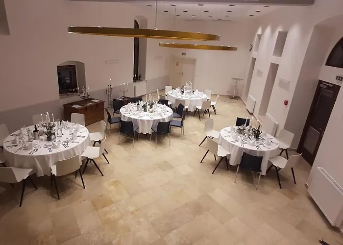 シュロス グンポルツキルヘン ホテル 3*