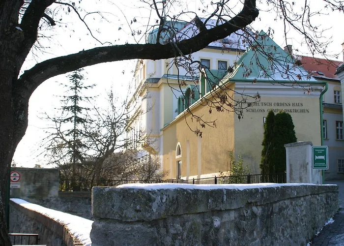 シュロス グンポルツキルヘン 3*