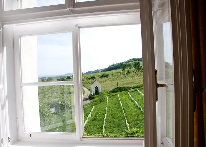 シュロス グンポルツキルヘン