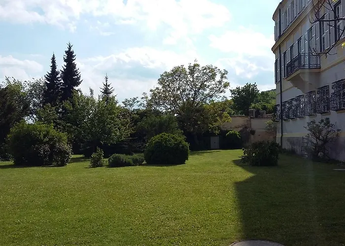 シュロス グンポルツキルヘン グンポルツキルヒェン