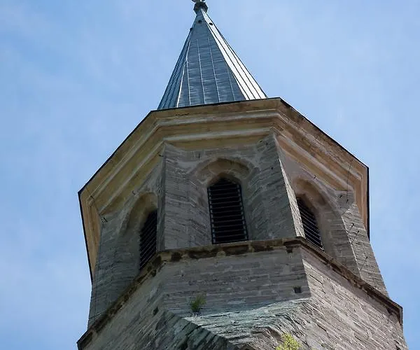 シュロス グンポルツキルヘン 3*