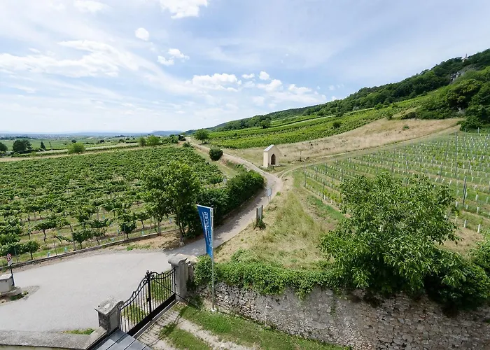 シュロス グンポルツキルヘン 3*